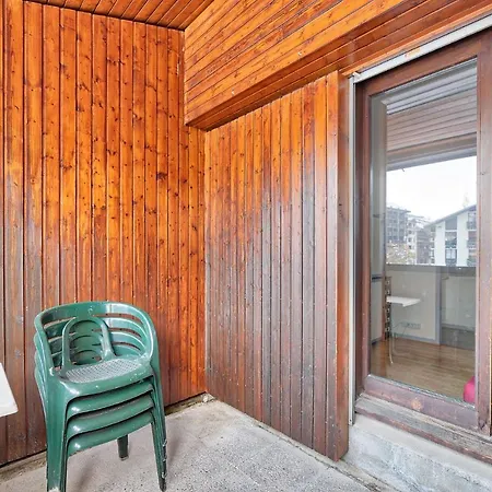 Rocket: Genevrier Apartment Chamonix